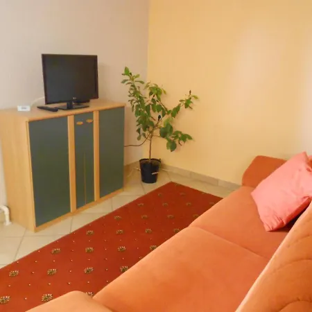 Gaestehaus Marianne Baier לינה וארוחת בוקר 3*